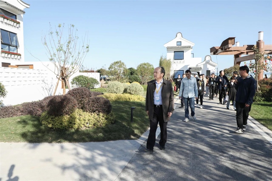 1763356586635043379.jpg 微信图片_2025-11-17_091858_711.jpg